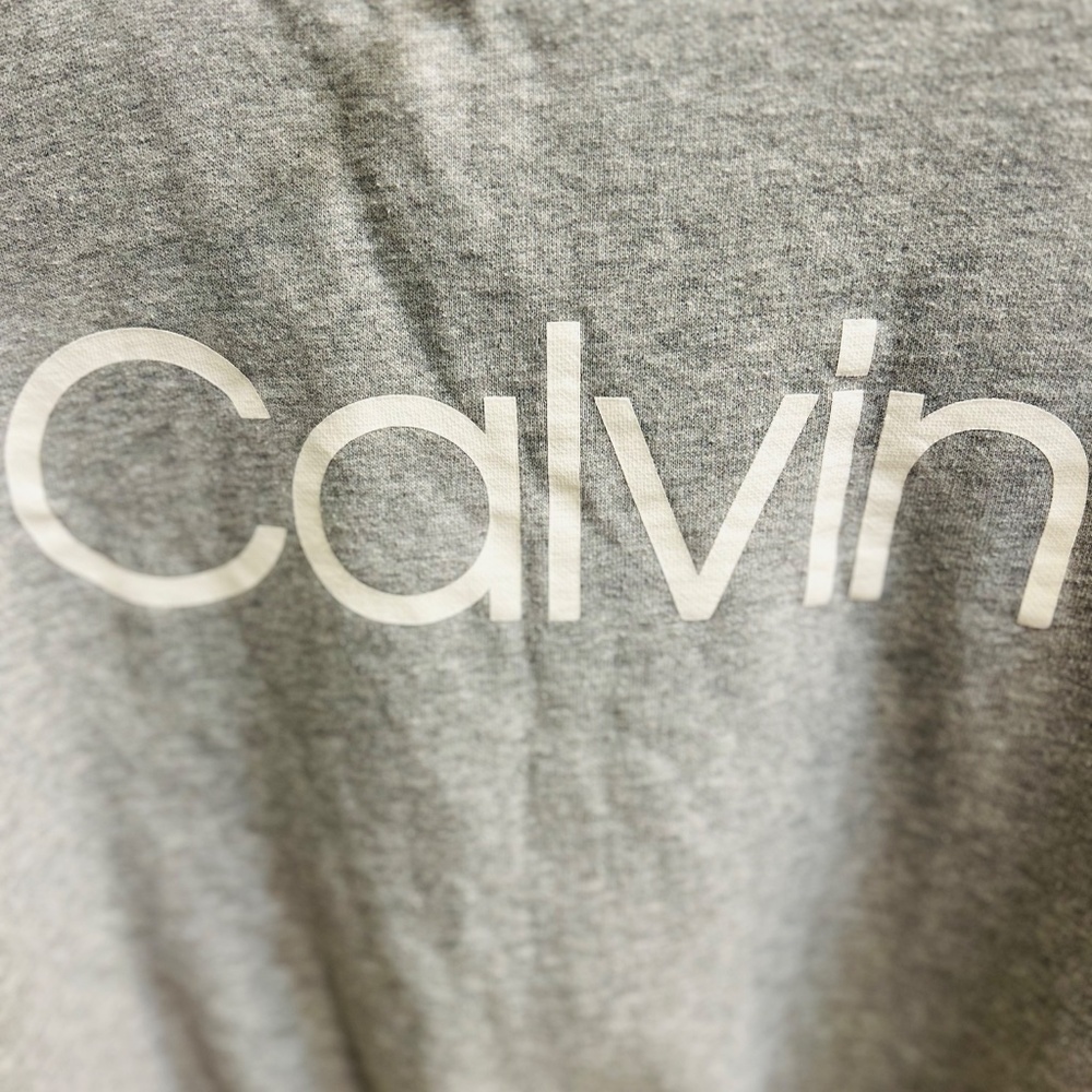 Calvin Klein Performance Midriff Sweatshirt with Logo - Picture 3 of 5